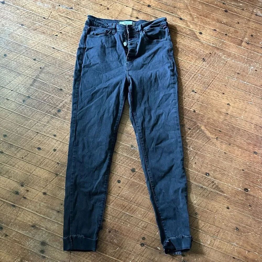 Kancan black raw hem 28 normcore ankle jeans